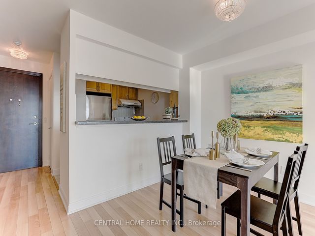 2721 - 238 Bonis Ave