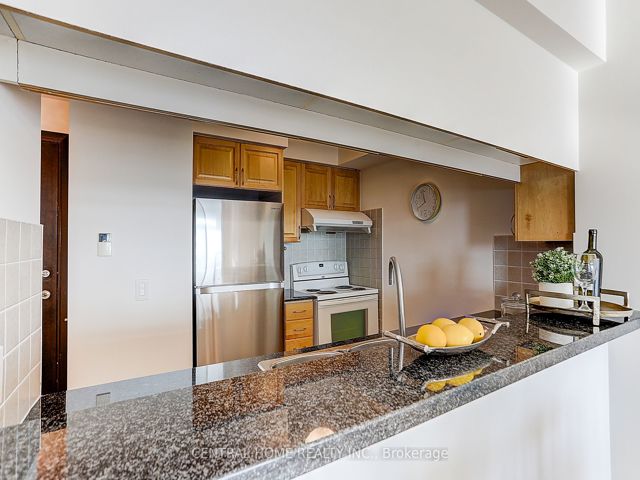 2721 - 238 Bonis Ave