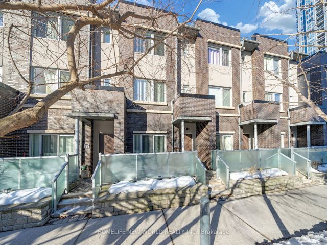 14 - 310 Village Green Sq