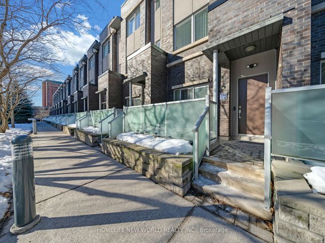 14 - 310 Village Green Sq