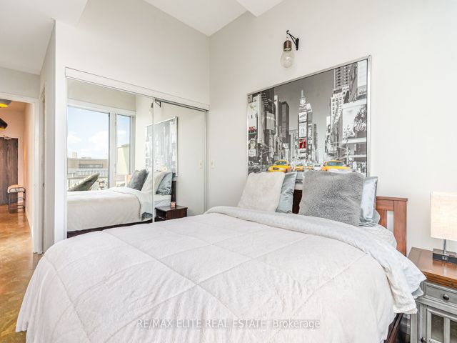 412 - 201 Carlaw Ave E
