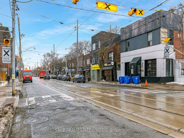38 - 1209 Queen St E