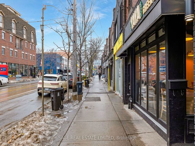 38 - 1209 Queen St E