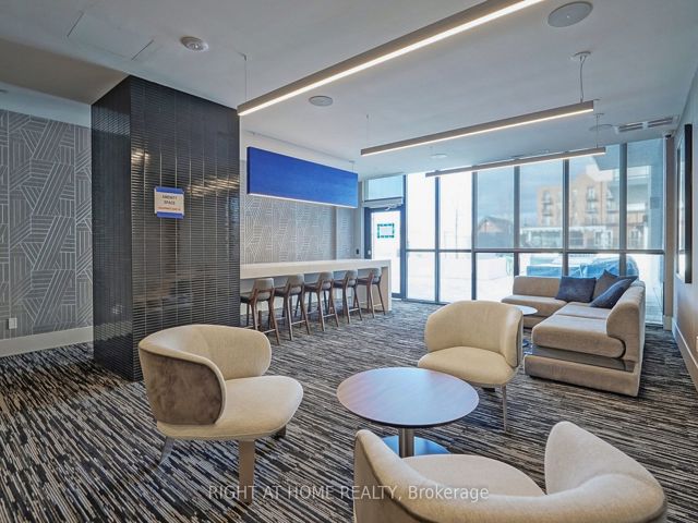 1012 - 286 Main St