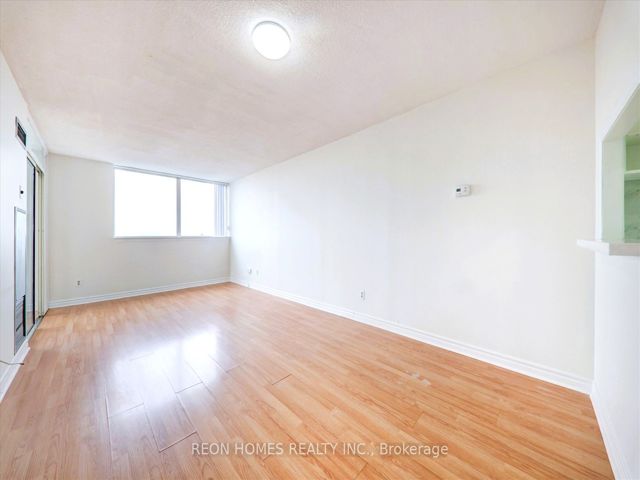 1610 - 2466 Eglinton Ave E