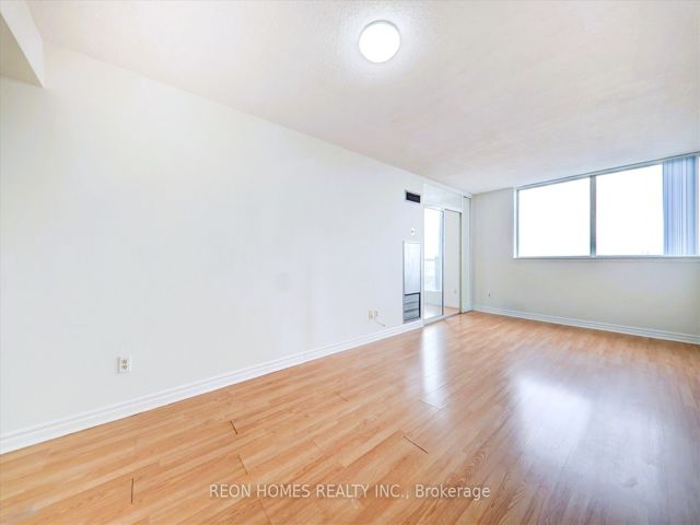 1610 - 2466 Eglinton Ave E
