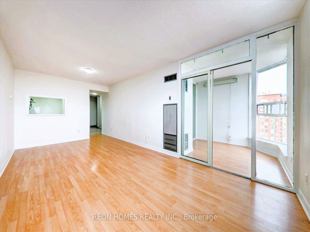 1610 - 2466 Eglinton Ave E