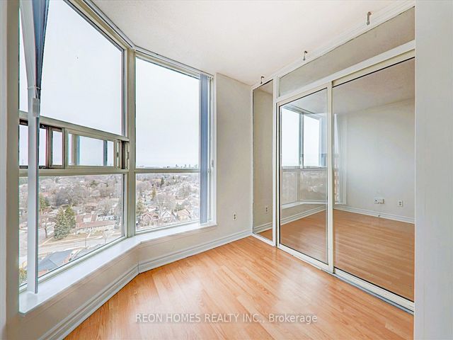 1610 - 2466 Eglinton Ave E
