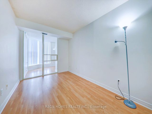 1610 - 2466 Eglinton Ave E