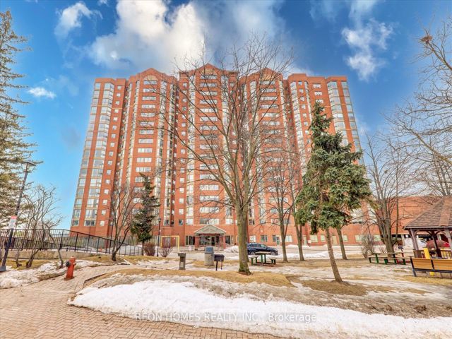 1610 - 2466 Eglinton Ave E