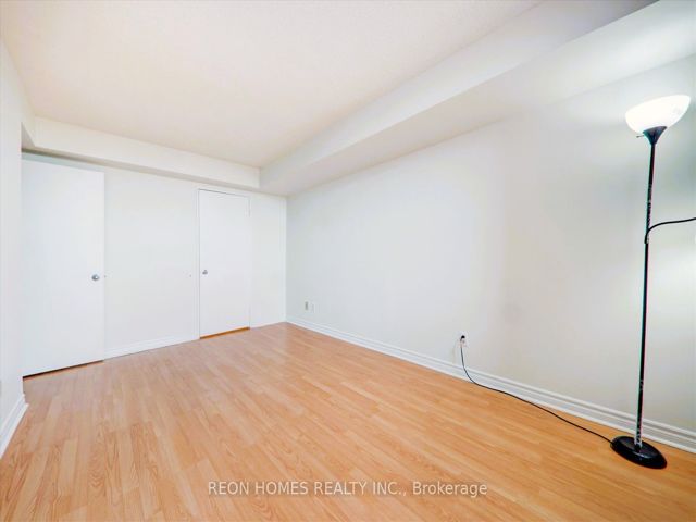 1610 - 2466 Eglinton Ave E