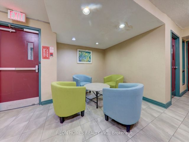 1610 - 2466 Eglinton Ave E