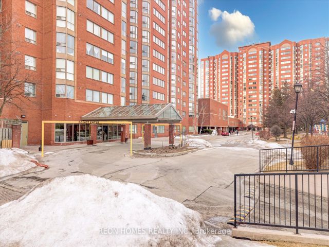 1610 - 2466 Eglinton Ave E