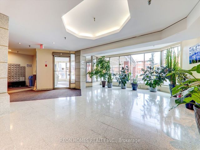1610 - 2466 Eglinton Ave E