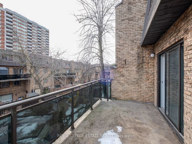 #15 - 110 Ling Rd