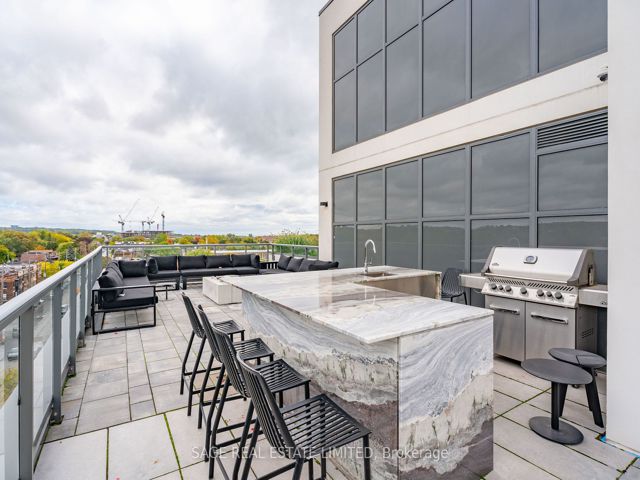 404 - 1331 Queen St E