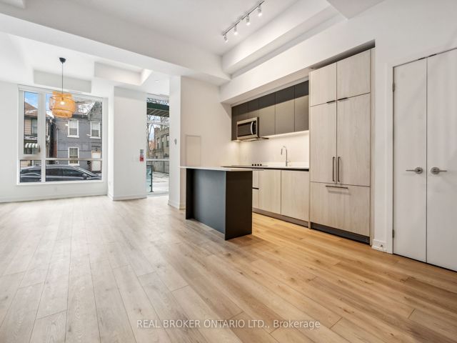 TH131 - 150 Logan Ave