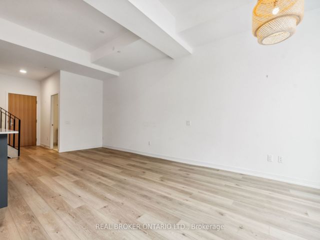 TH131 - 150 Logan Ave