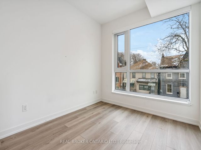 TH131 - 150 Logan Ave