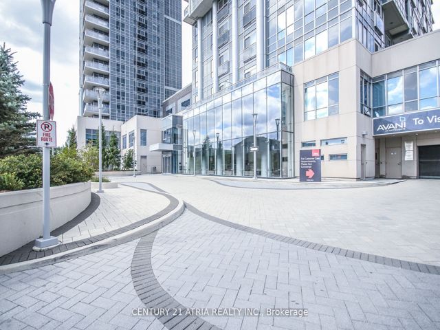 1910 - 255 Village Green Sq