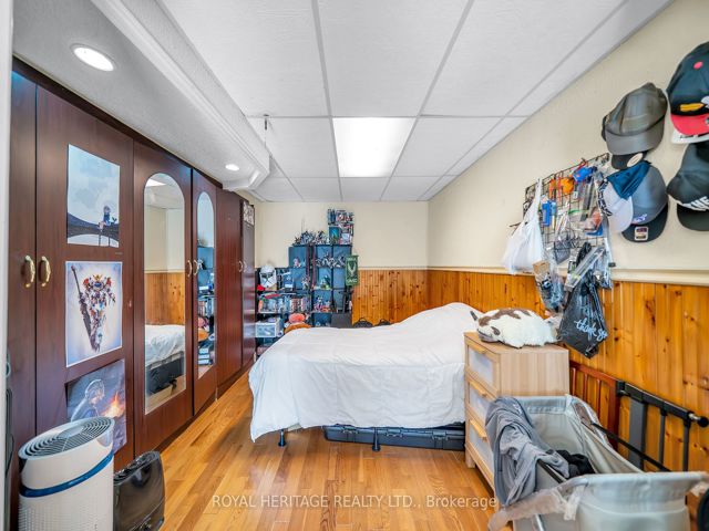 194 - 41 Collinsgrove Rd