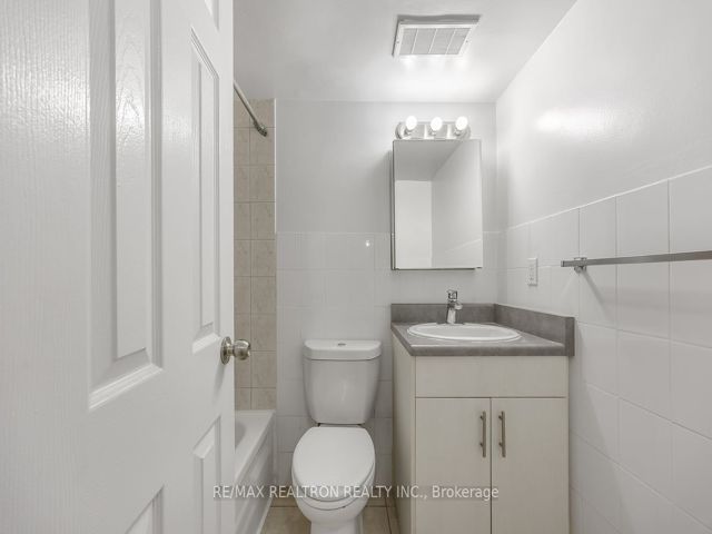412 - 5 Glamorgan Ave