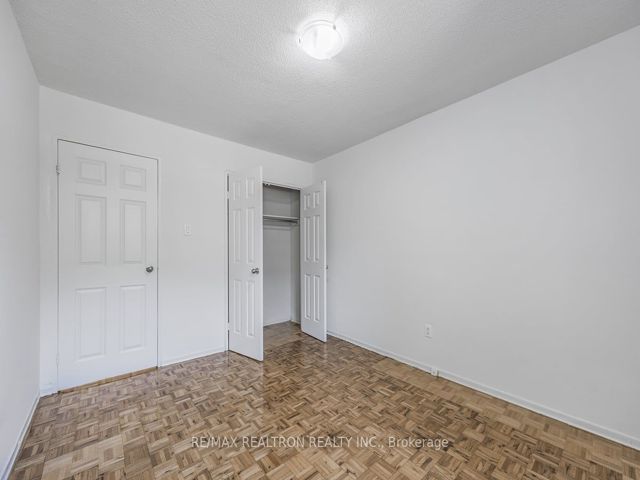 412 - 5 Glamorgan Ave