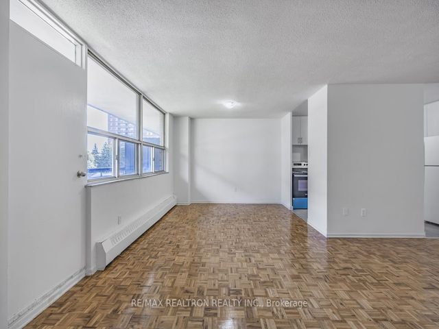 412 - 5 Glamorgan Ave
