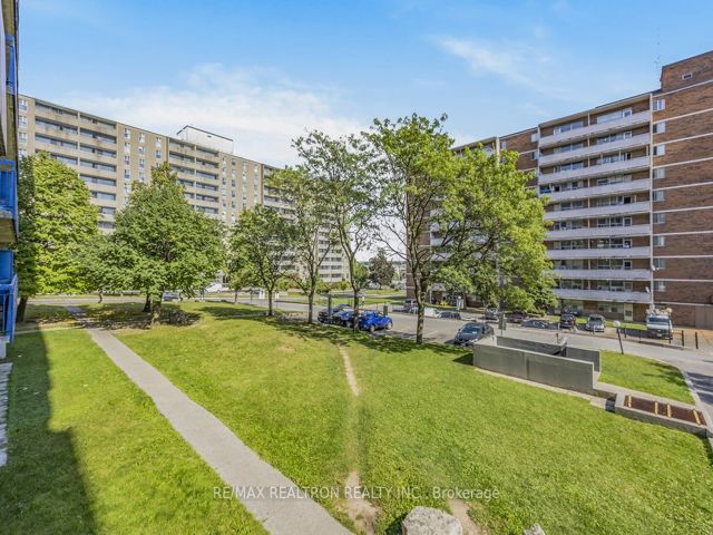 412 - 5 Glamorgan Ave