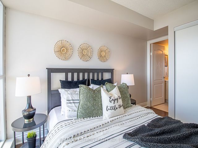1201 - 50 Brian Harrison Way