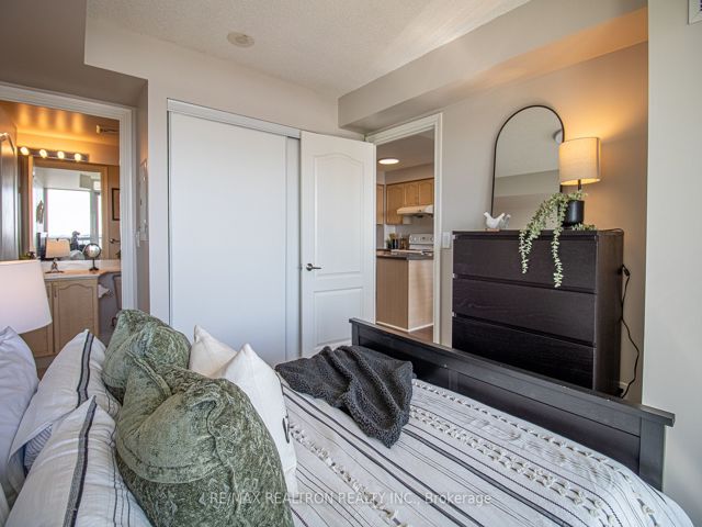 1201 - 50 Brian Harrison Way