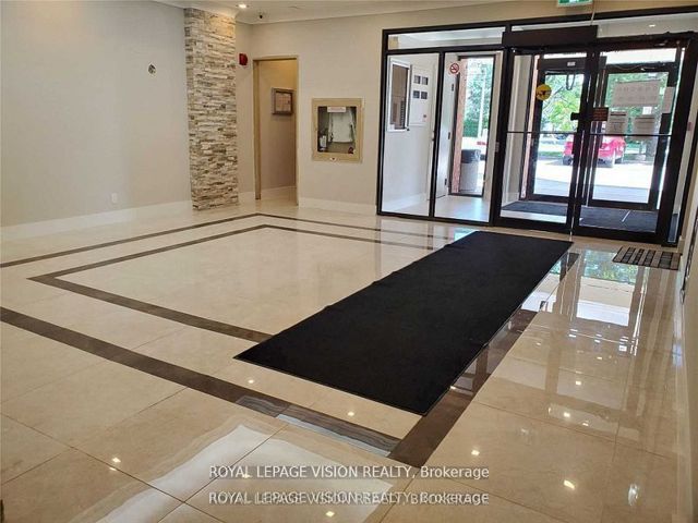 409 - 8 Silverbell Grve