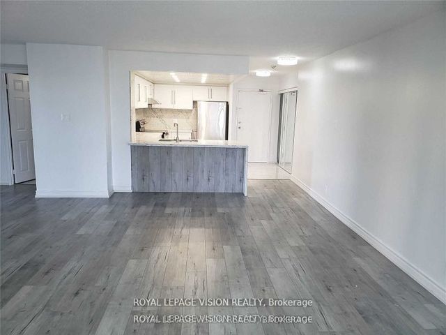 409 - 8 Silverbell Grve