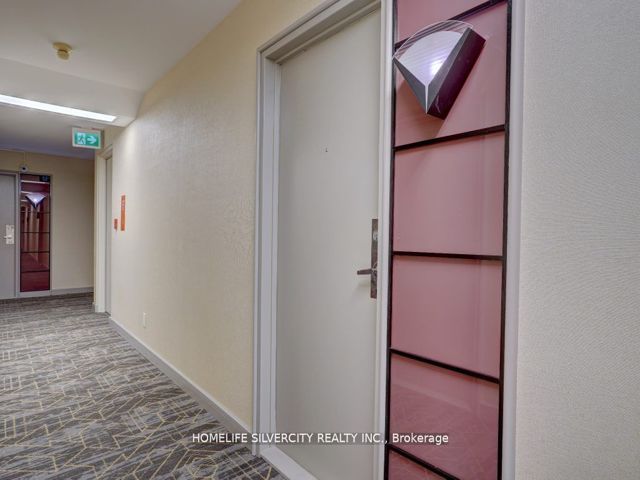 1617 - 88 Corporate Dr