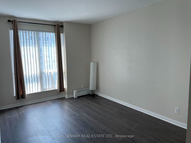 2011 - 18 Lee Centre Dr