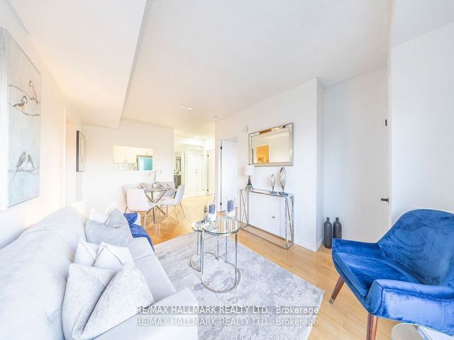319 - 2351 Kennedy Rd