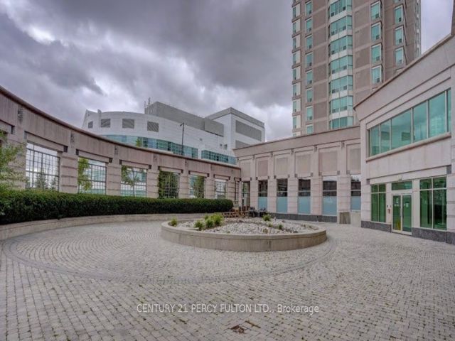 1210 - 11 Lee Centre Dr