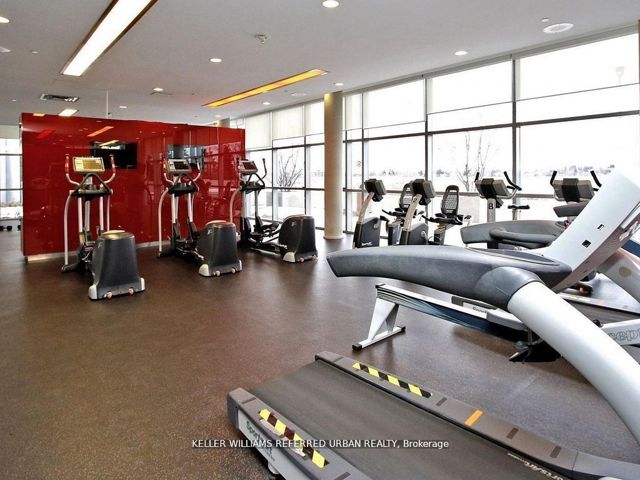 1609 - 125 Village Green Sq
