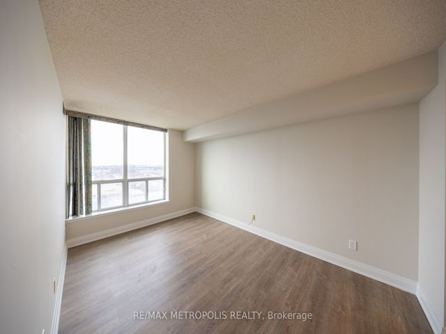 1110 - 400 McLevin Ave