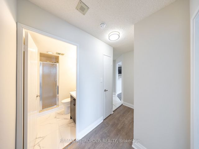 1110 - 400 McLevin Ave