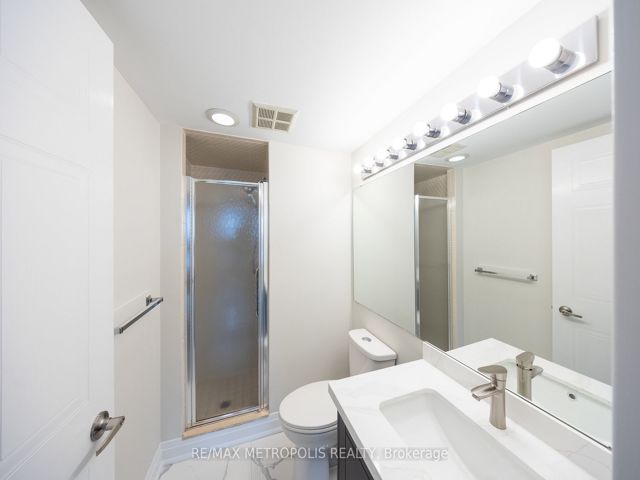 1110 - 400 McLevin Ave