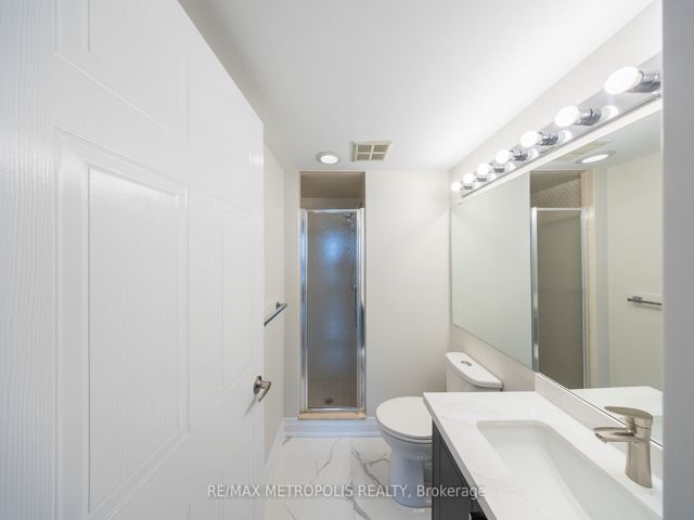 1110 - 400 McLevin Ave