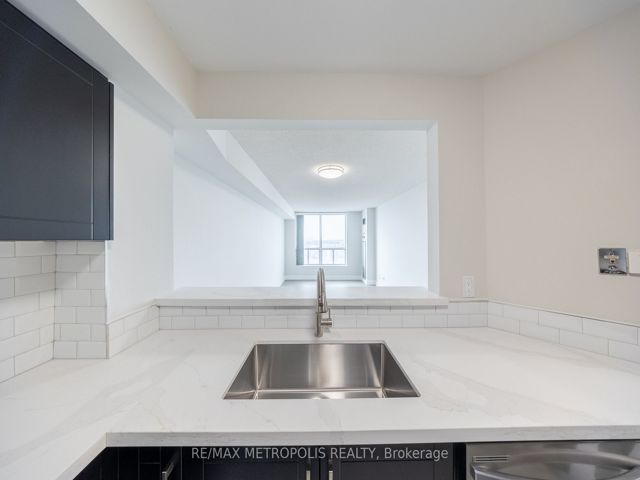 1110 - 400 McLevin Ave
