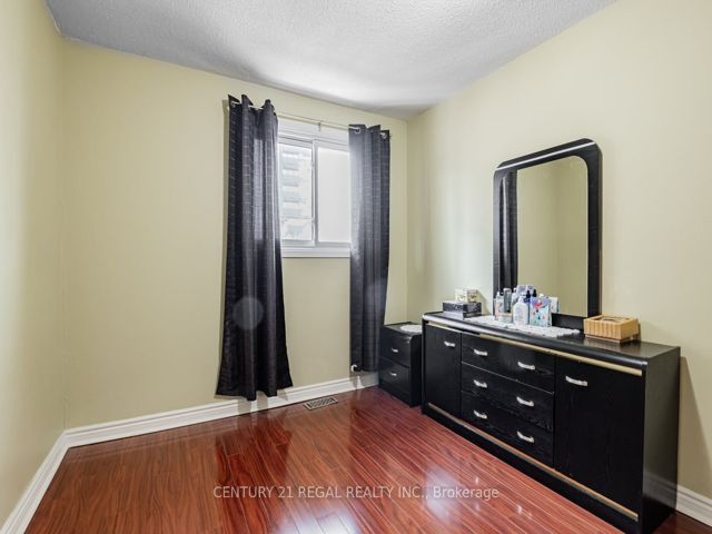 29 - 2359 Birchmount Rd