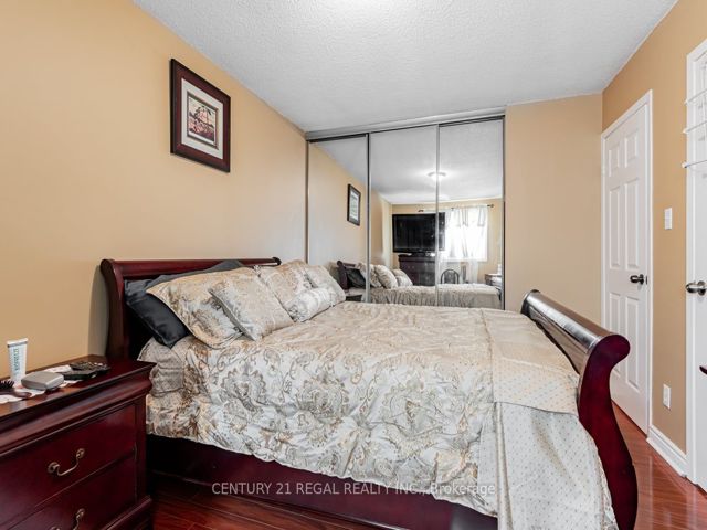 29 - 2359 Birchmount Rd