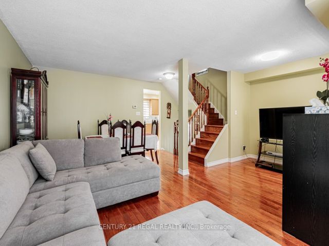 29 - 2359 Birchmount Rd