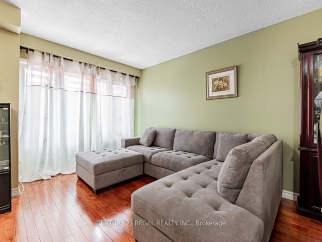 29 - 2359 Birchmount Rd