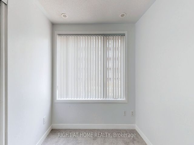 15 - 60 Orchid Place Dr