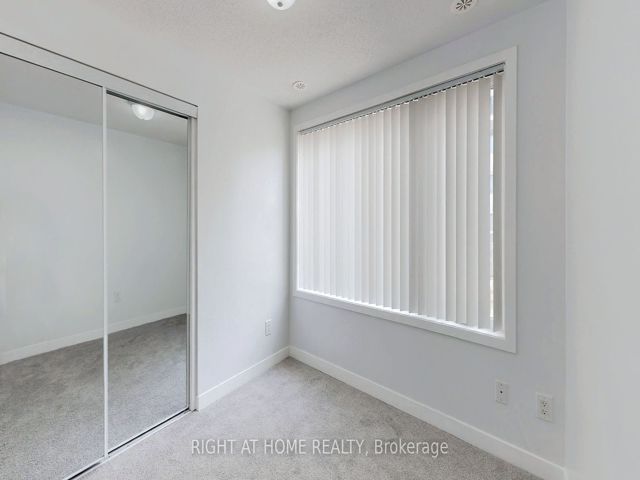 15 - 60 Orchid Place Dr