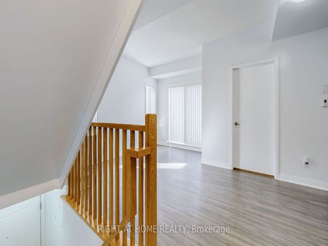 15 - 60 Orchid Place Dr